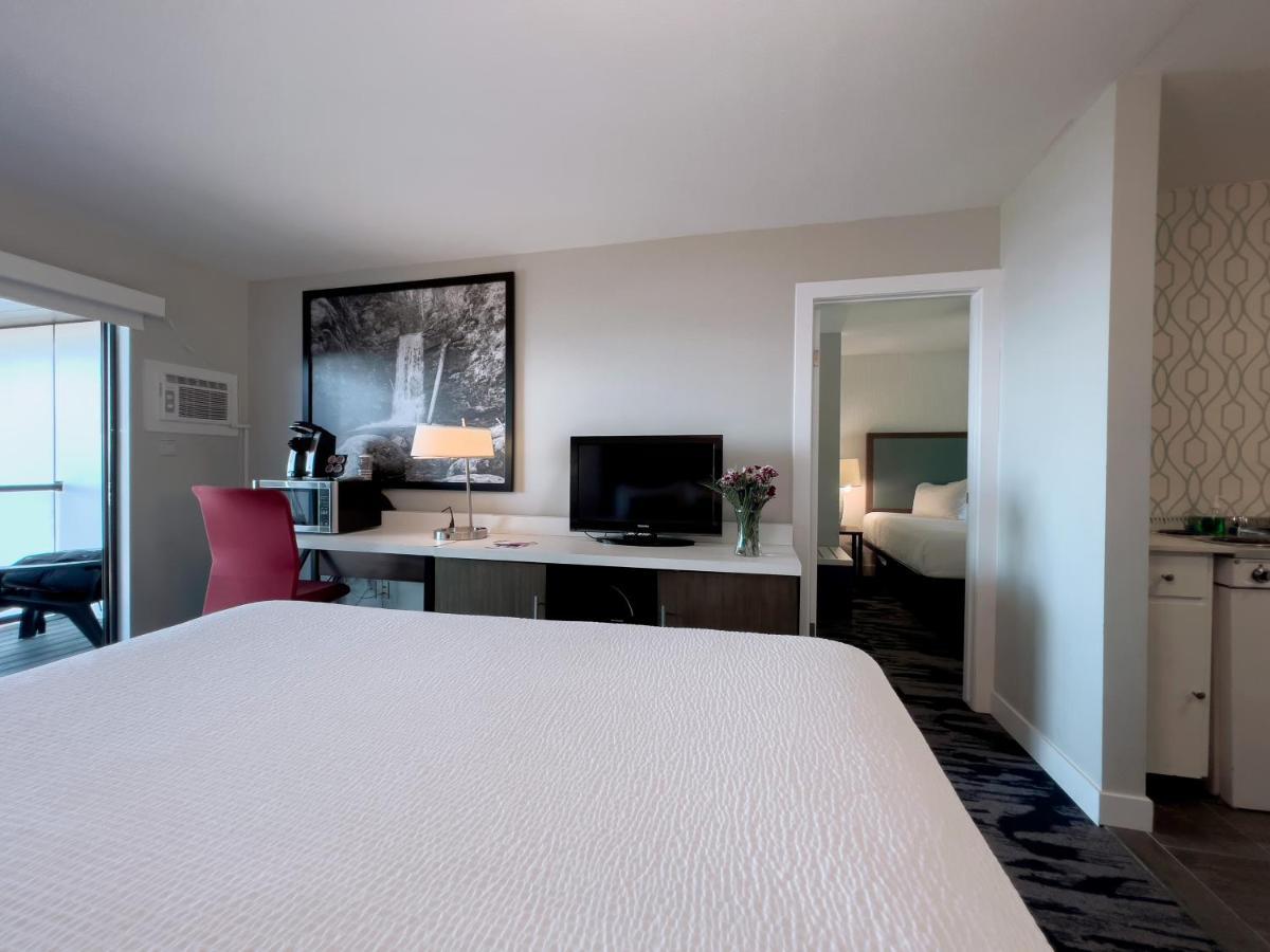 The Oceanside, A Coast Hotel Sechelt Eksteriør bilde